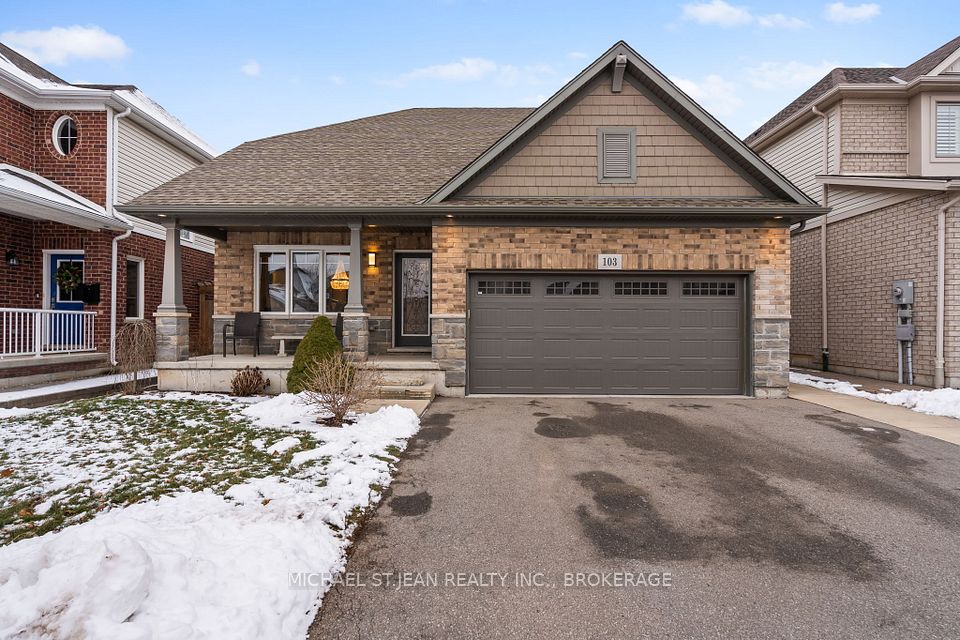 103 Tuliptree Road, Thorold, ON L2V 0A5