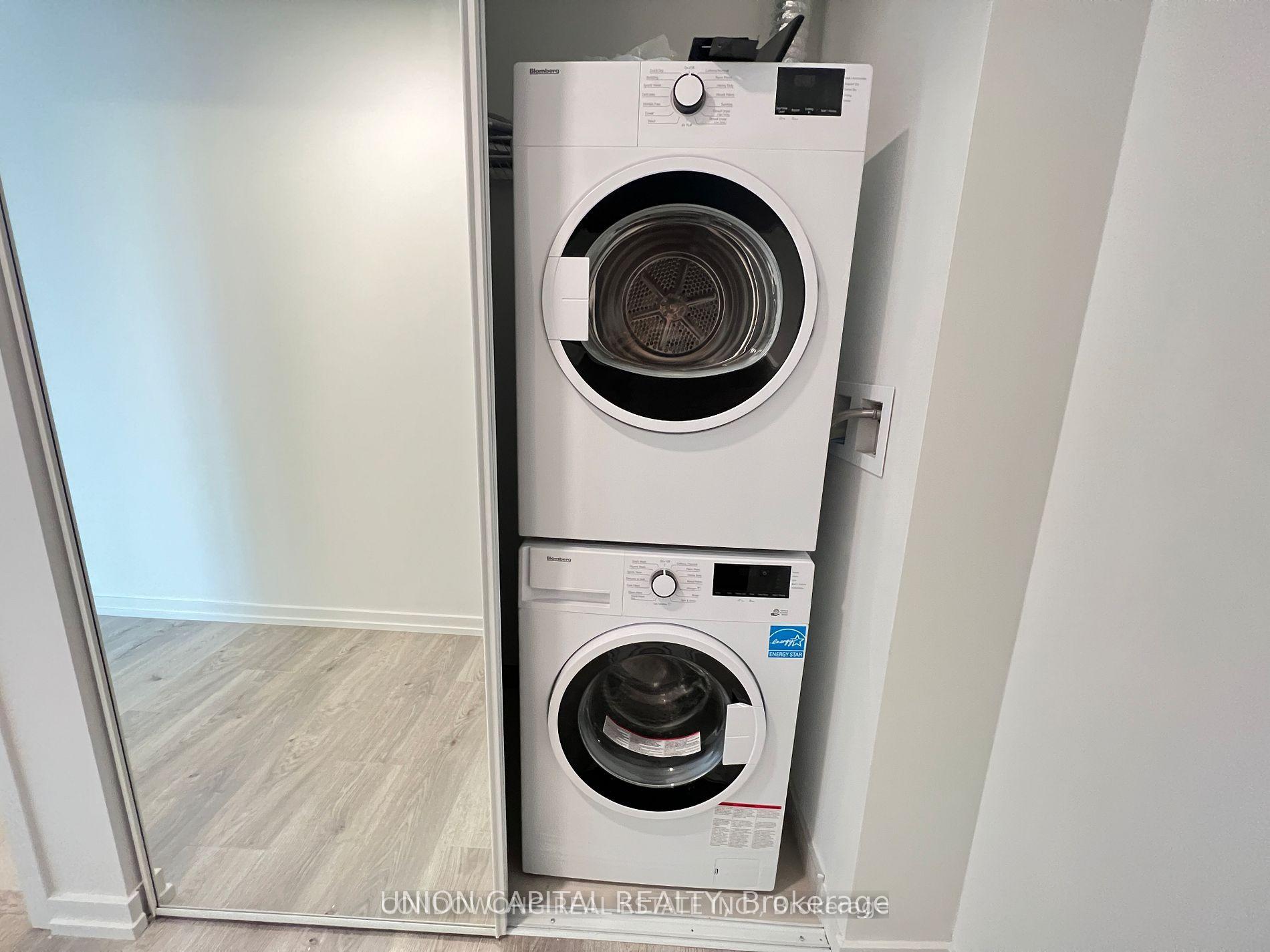 1 Bedroom Condo at 7890 Jane,  Vaughan For sale