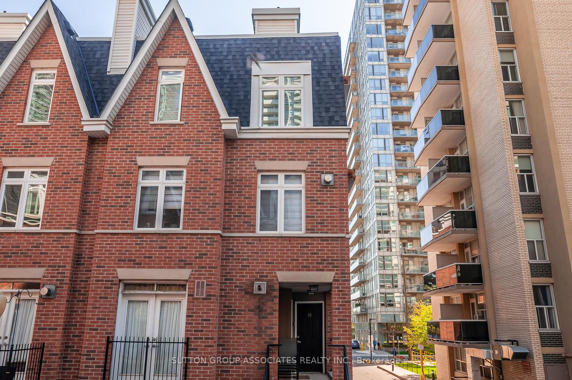 2 Bedrooms Condo at 100 Redpath, Toronto For sale