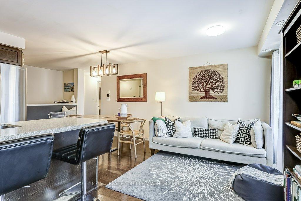 4 Bedrooms Condo at 651 Warden, Toronto For sale