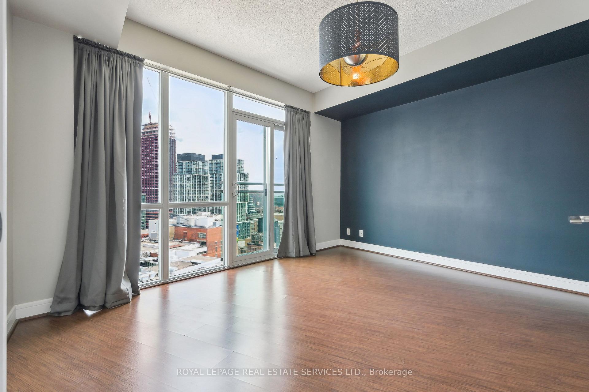 1 Bedroom Condo at 112 George, Toronto For sale
