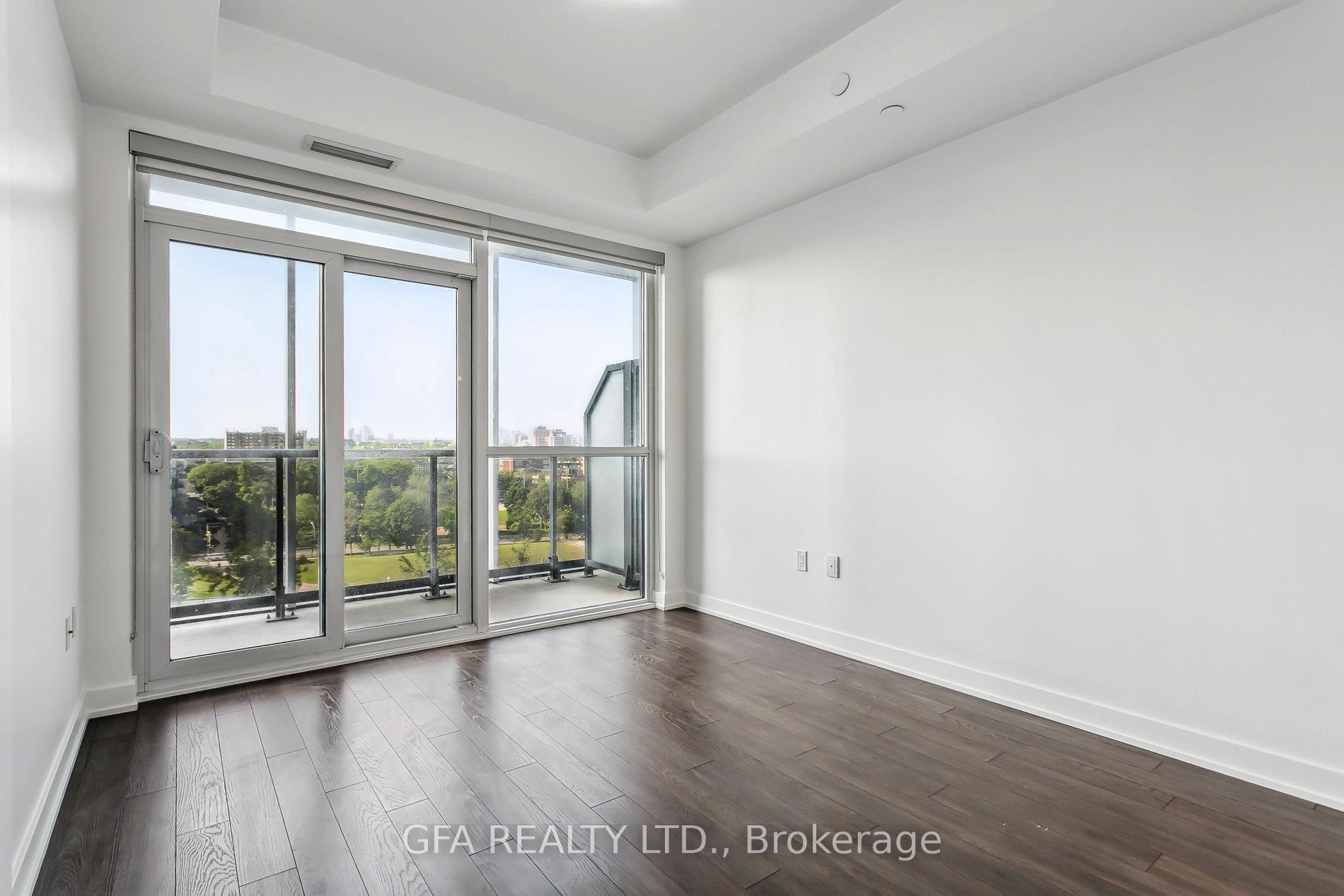 2 Bedrooms Condo at 30 Ordnance, Toronto For sale