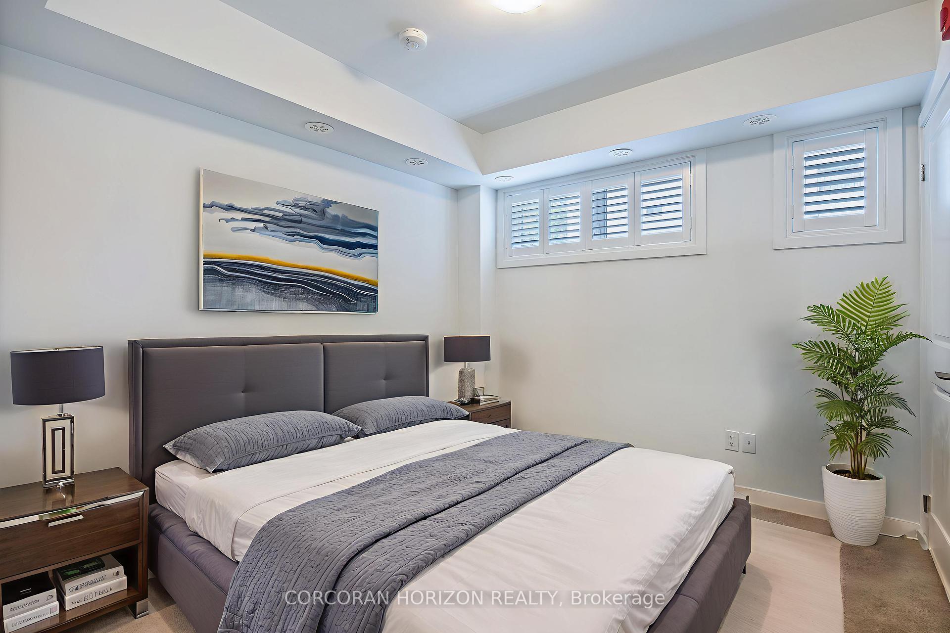 2 Bedrooms Condo at 8 Marquette, Toronto For sale