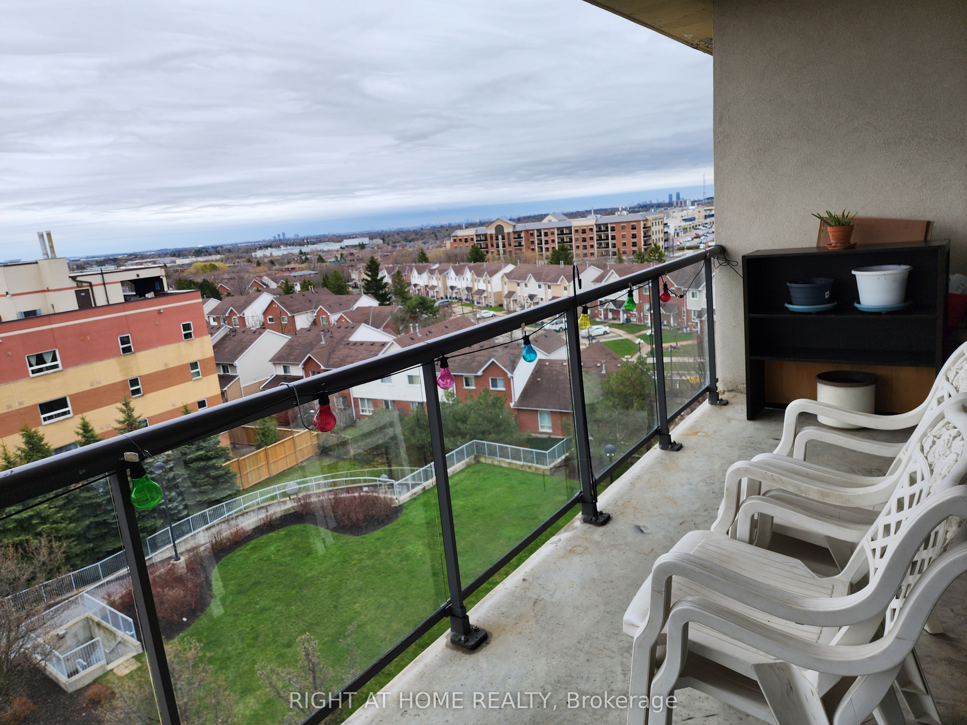 11121 Yonge Street, ## 602