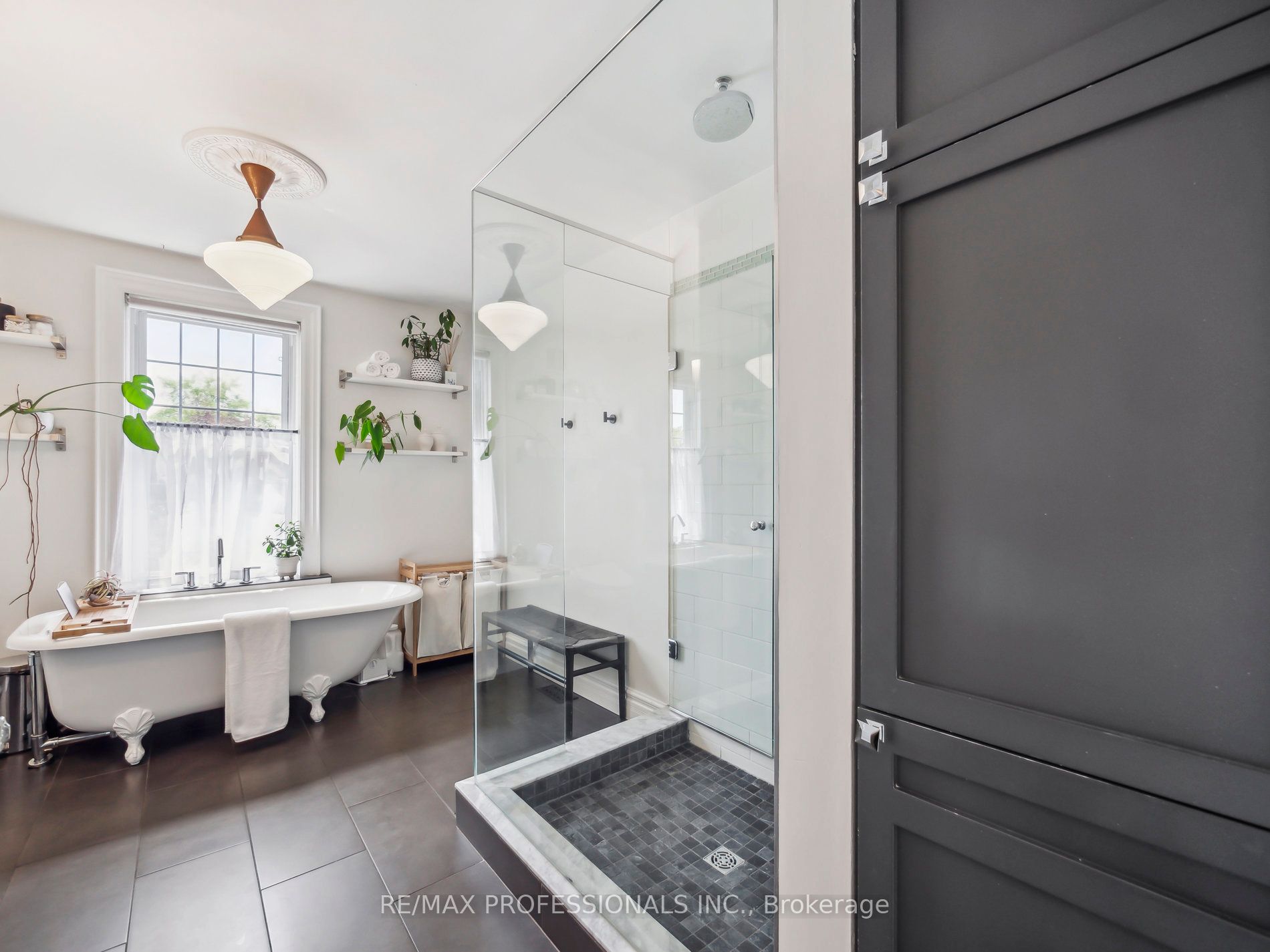 137 Galley Avenue