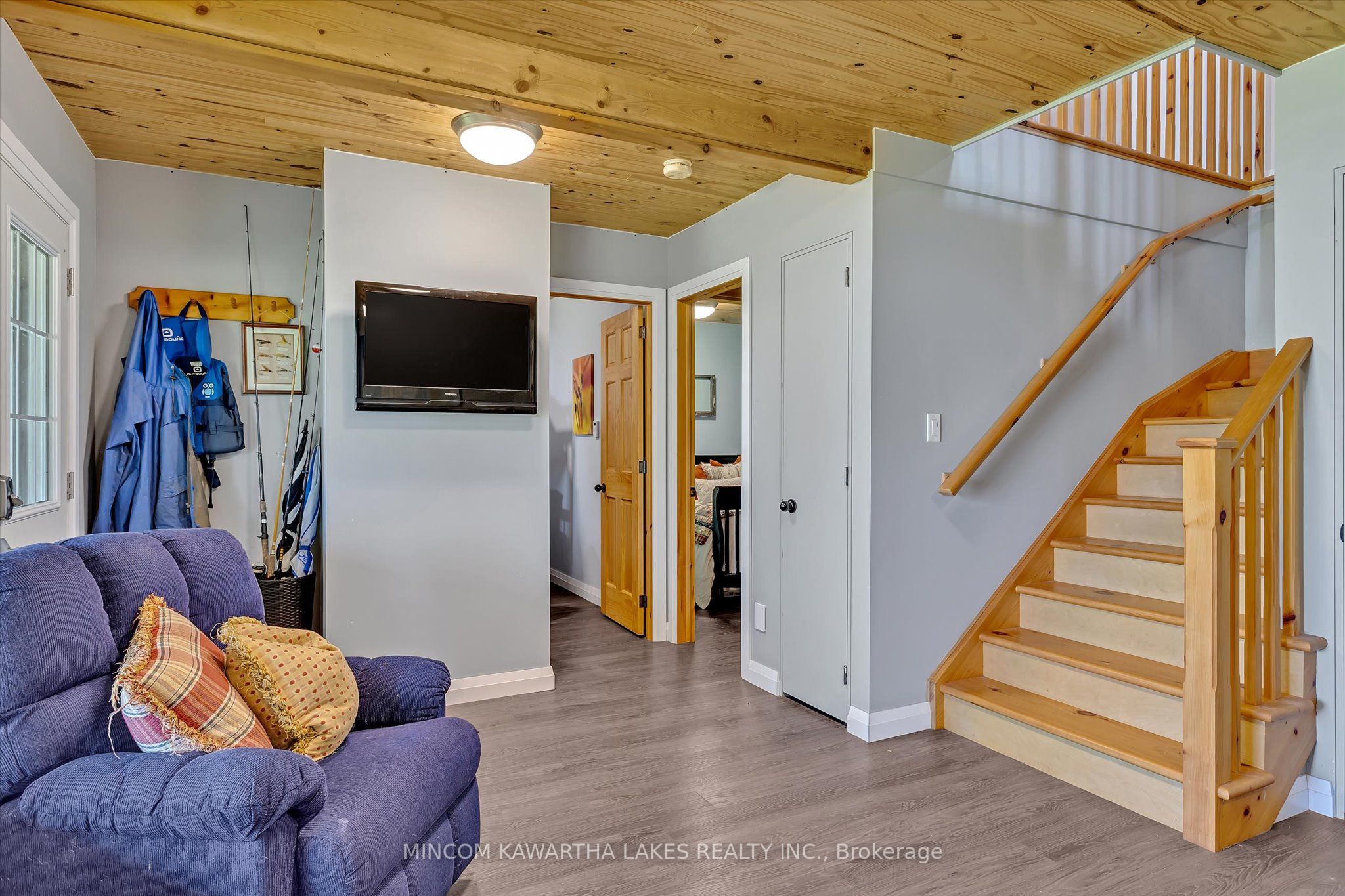 868 Kimberly Drive