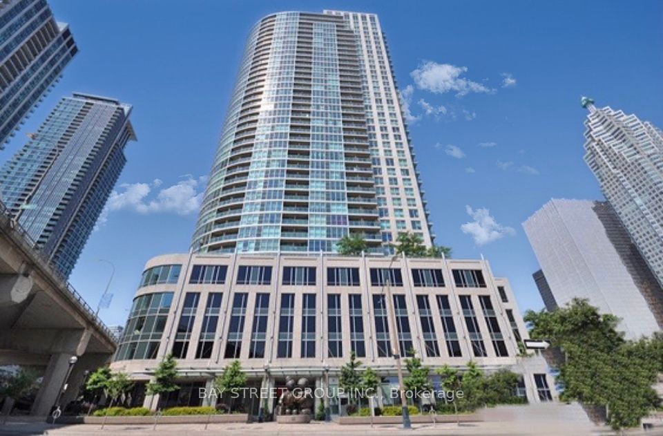 18 Yonge
