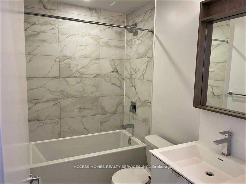 2 Bedrooms Condo at 4065 Confederation, Mississauga For sale