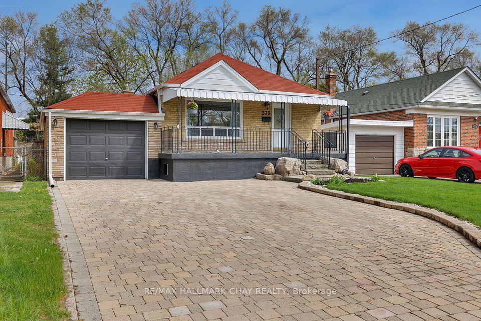 239 Ellington
