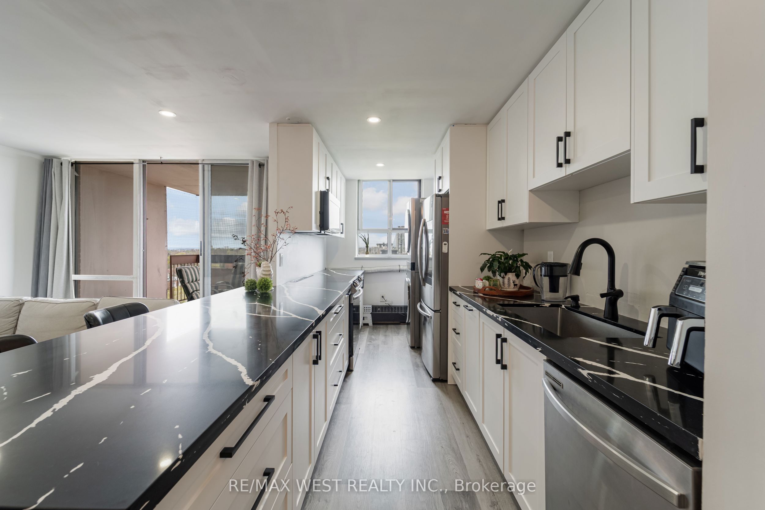 1615 Bloor Street, #1001