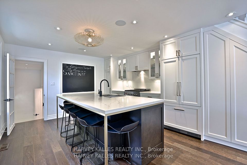 15 Markham