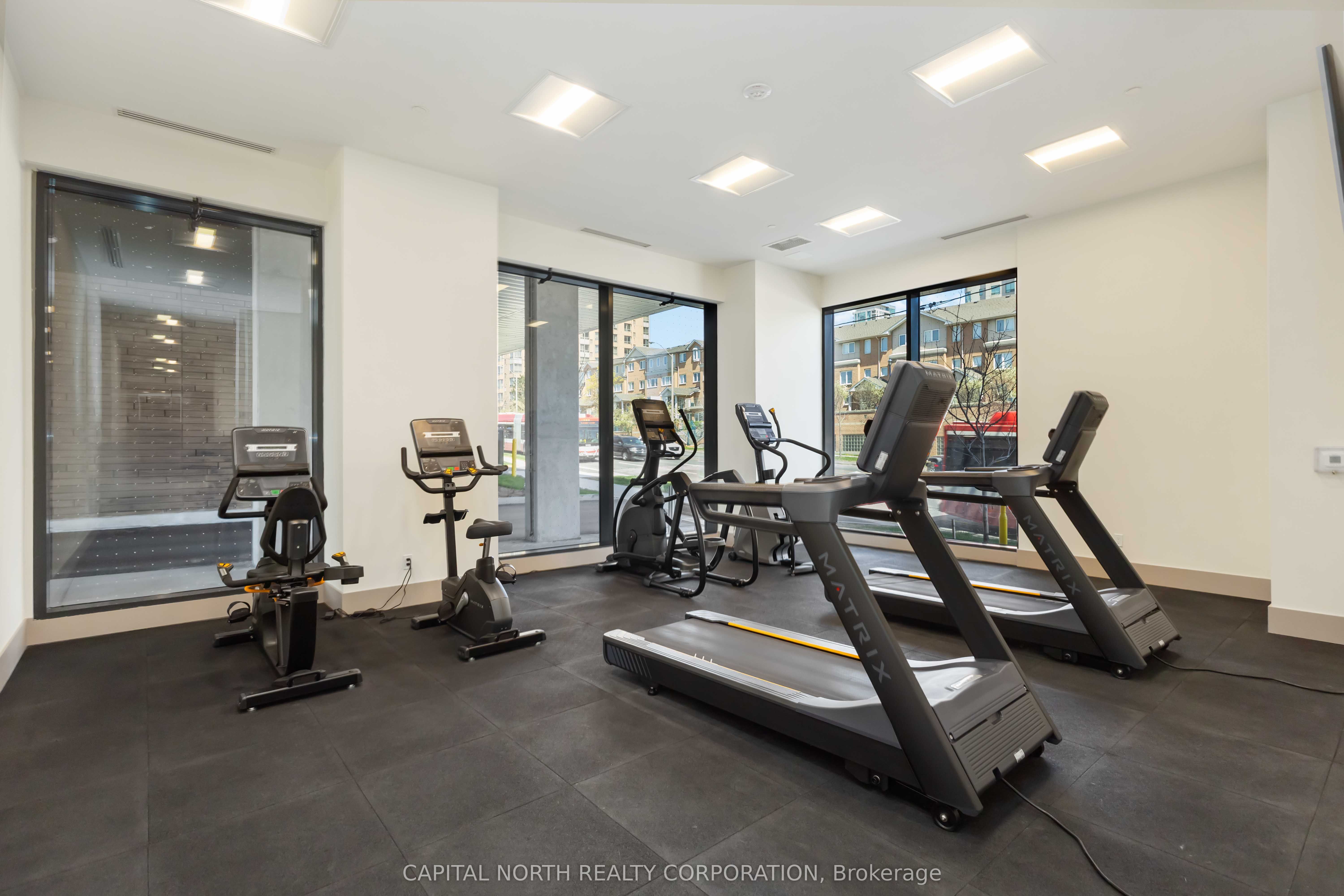 1350 Ellesmere Road, #527
