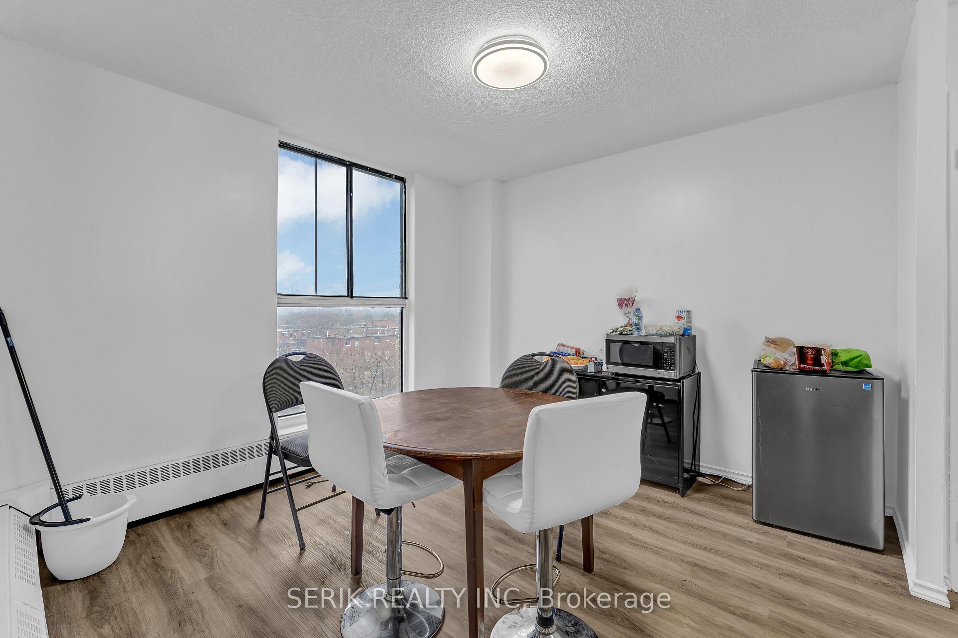 2 Bedrooms Condo at 4673 Jane,  Toronto For sale