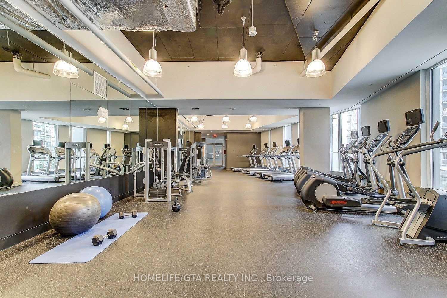 1 Bedroom Condo at 85 Queens Wharf, Toronto For sale