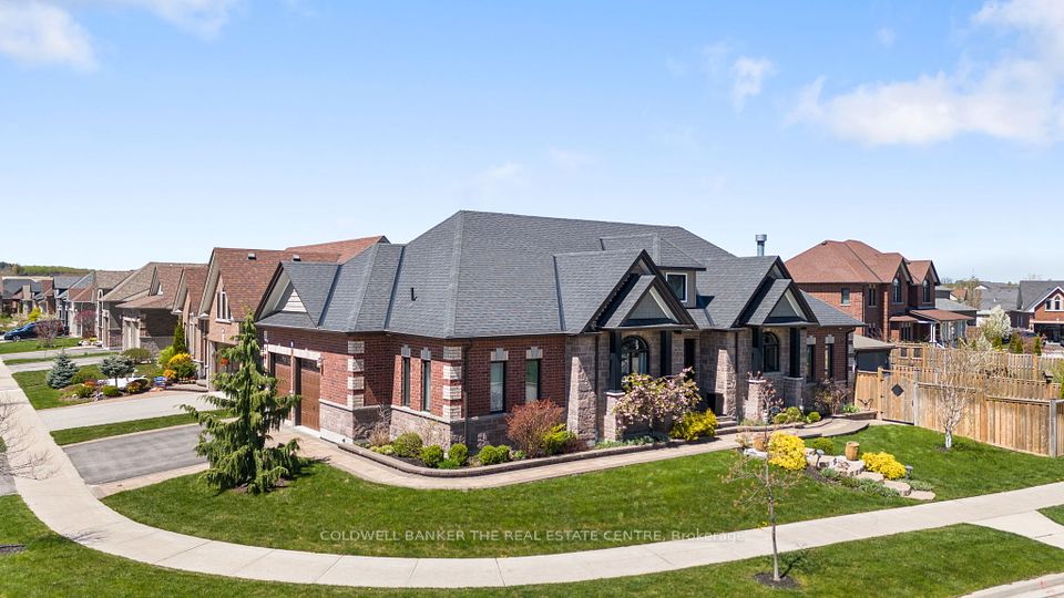 1076 Ralston Loop