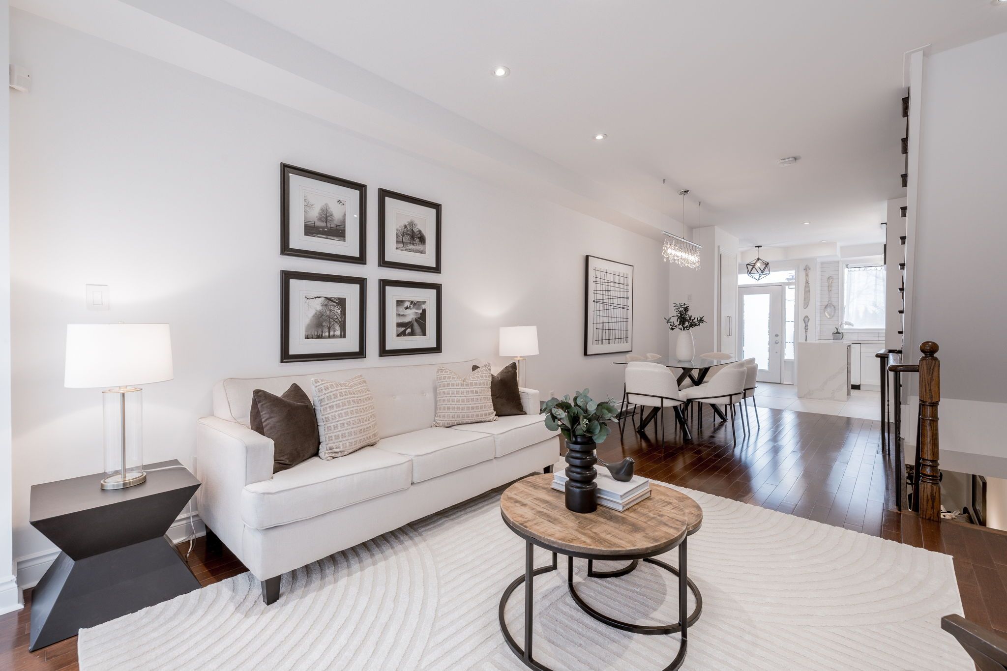 28 Market Garden Mews