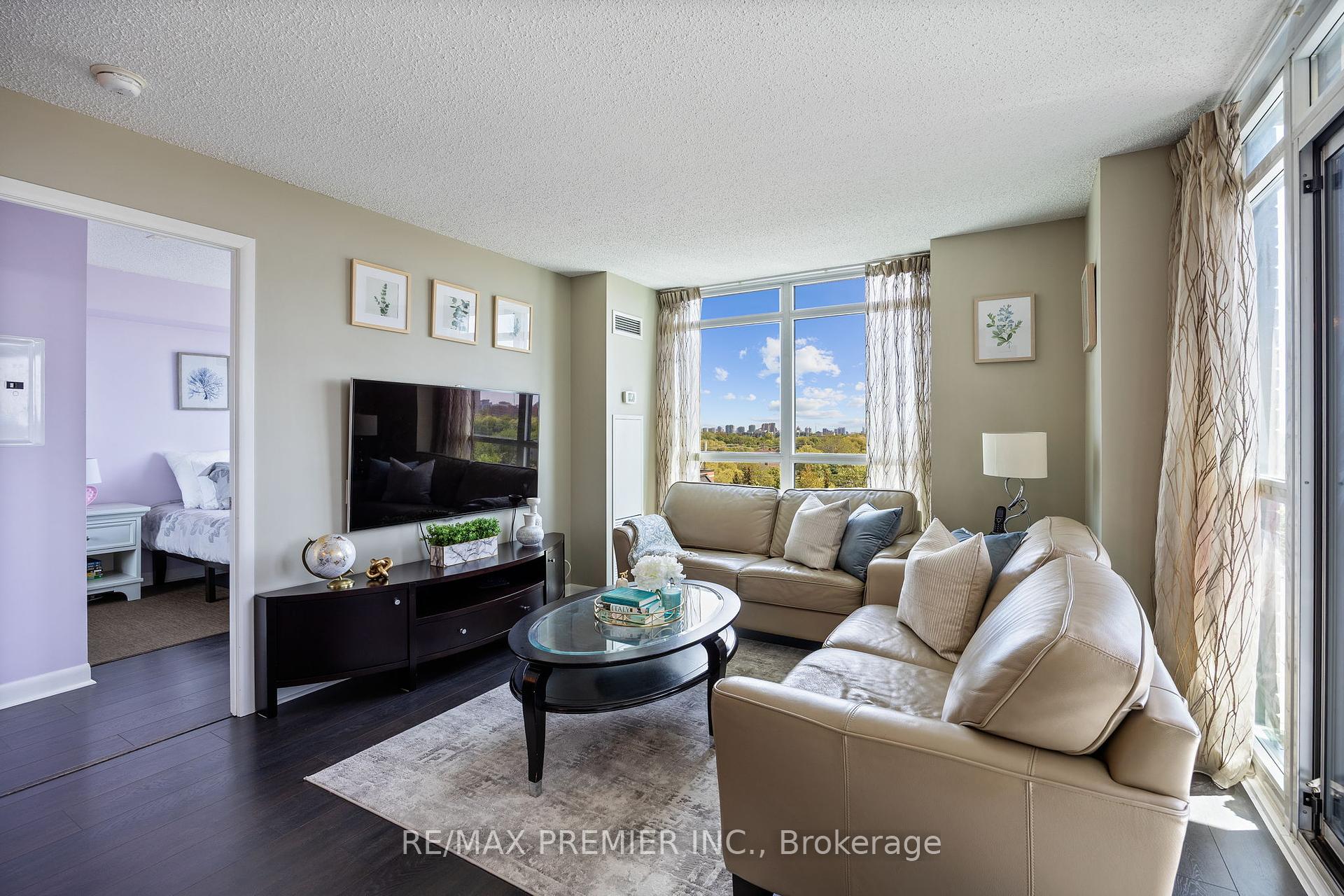 2 Bedrooms Condo at 525 Wilson, Toronto For sale