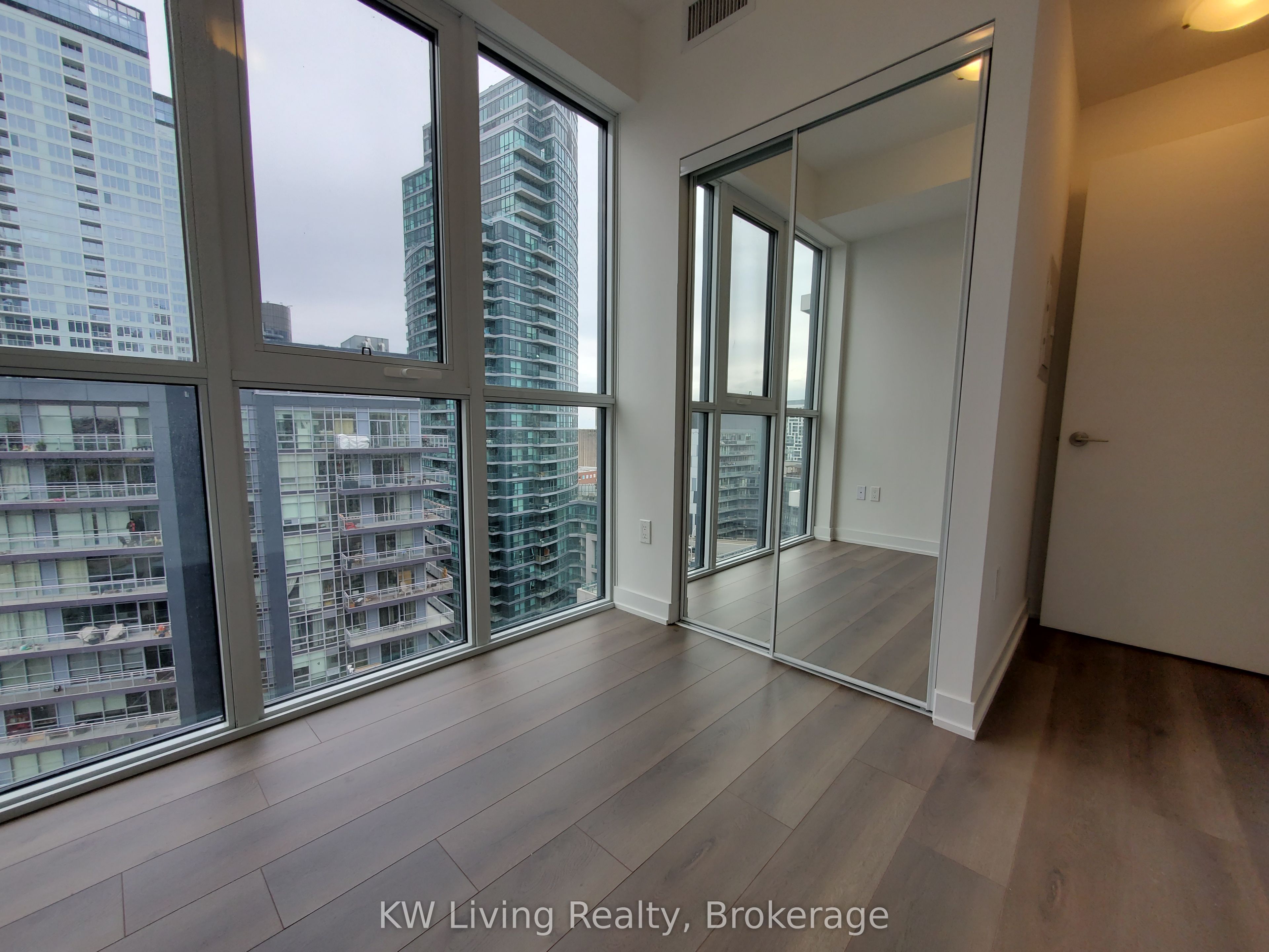 38 Iannuzzi Street, #1810