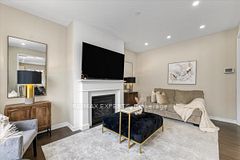 668 Kennedy Circle W
