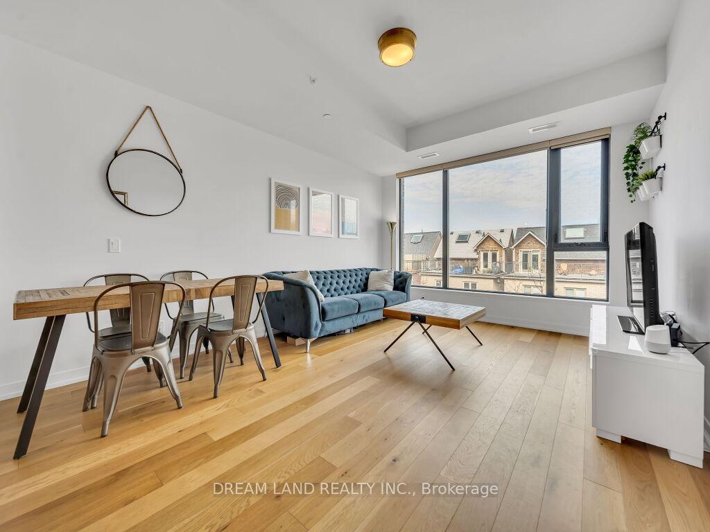 2 Bedrooms Condo at 35 Wabash, Toronto For sale
