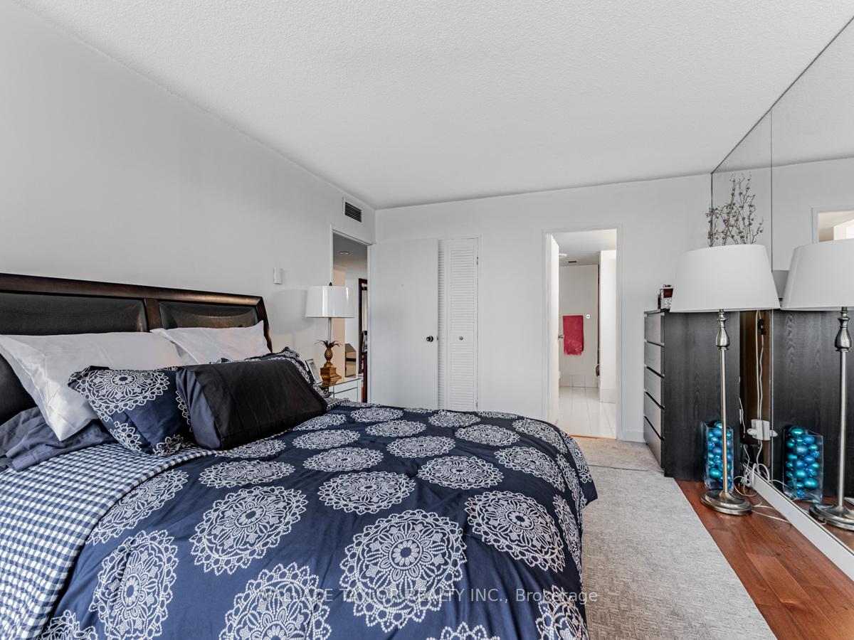 2 Bedrooms Condo at 2045 Lake Shore,  Toronto For sale