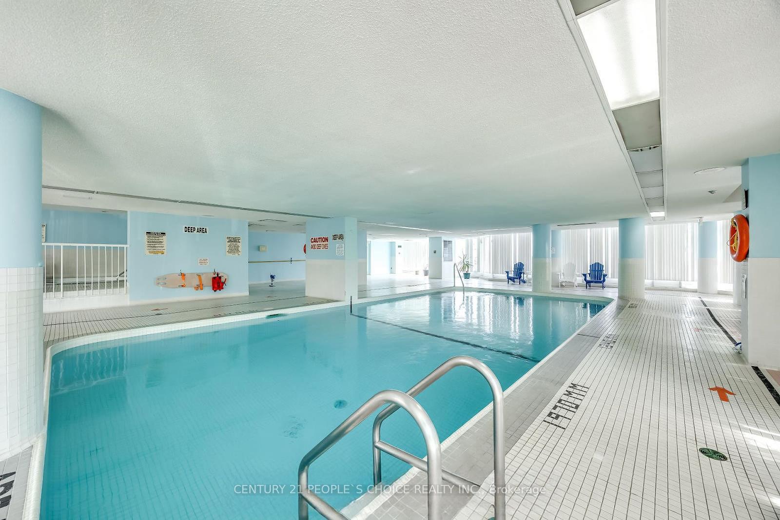 2 Bedrooms Condo at 3 Rowntree, Toronto For sale