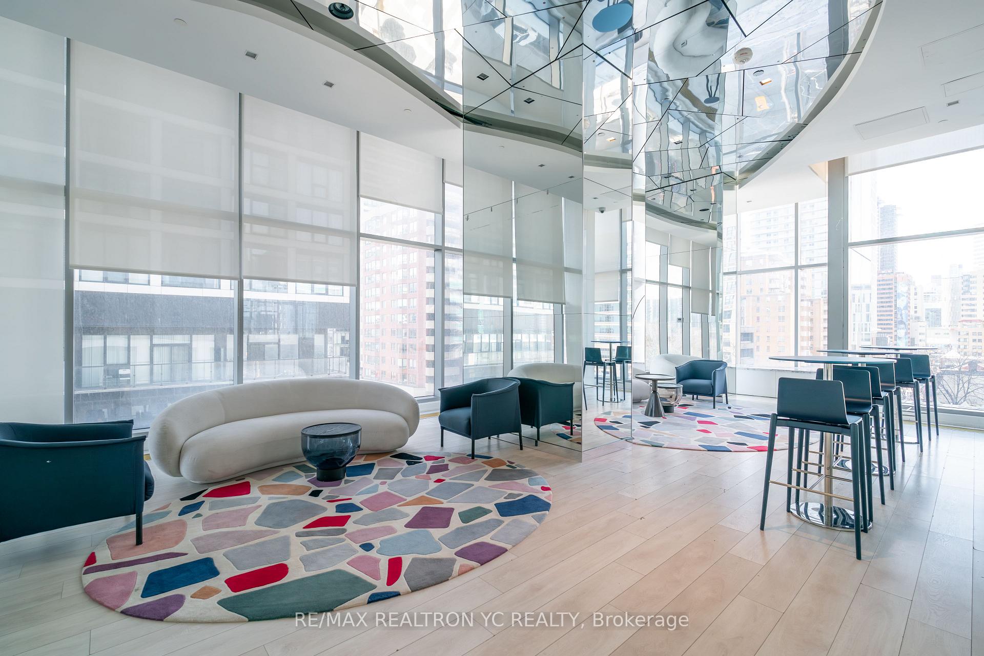 1 Bedroom Condo at 251 Jarvis,  Toronto For sale