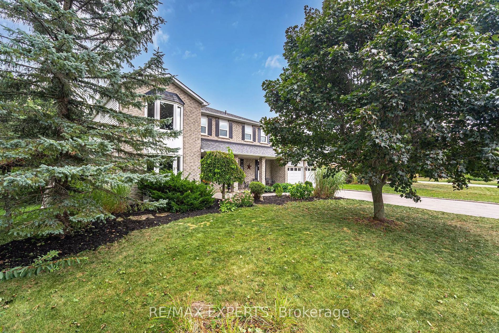 37 Erinlea Crescent