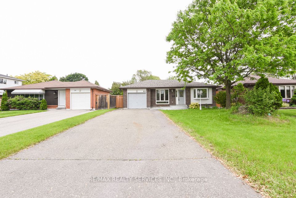24 Earlton Court, Brampton, ON L6T 2B8