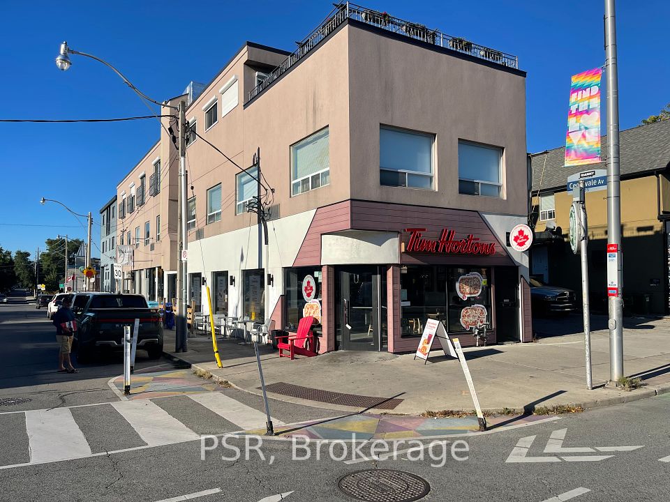 2152 Danforth