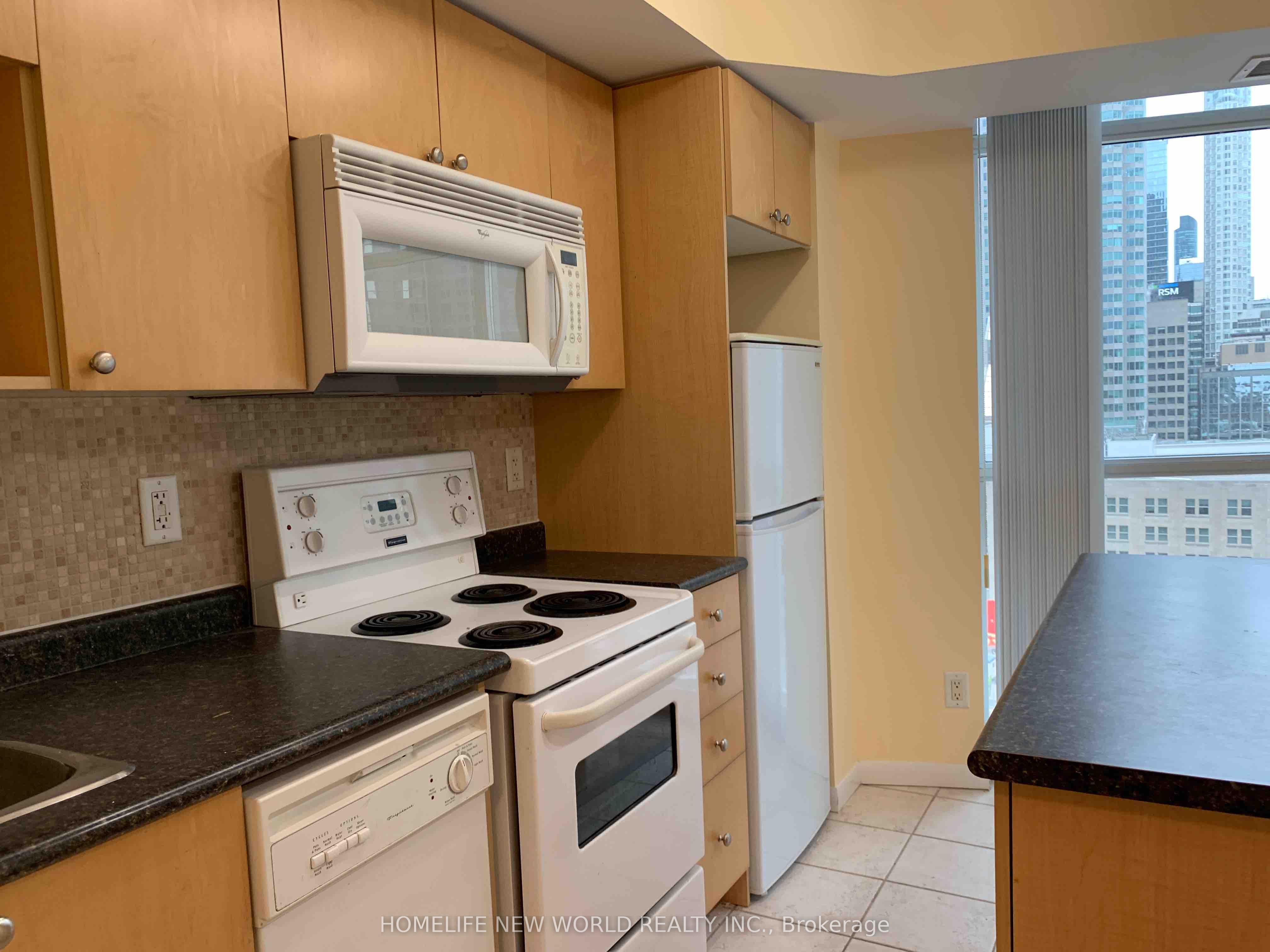 18 Yonge Street, #1404