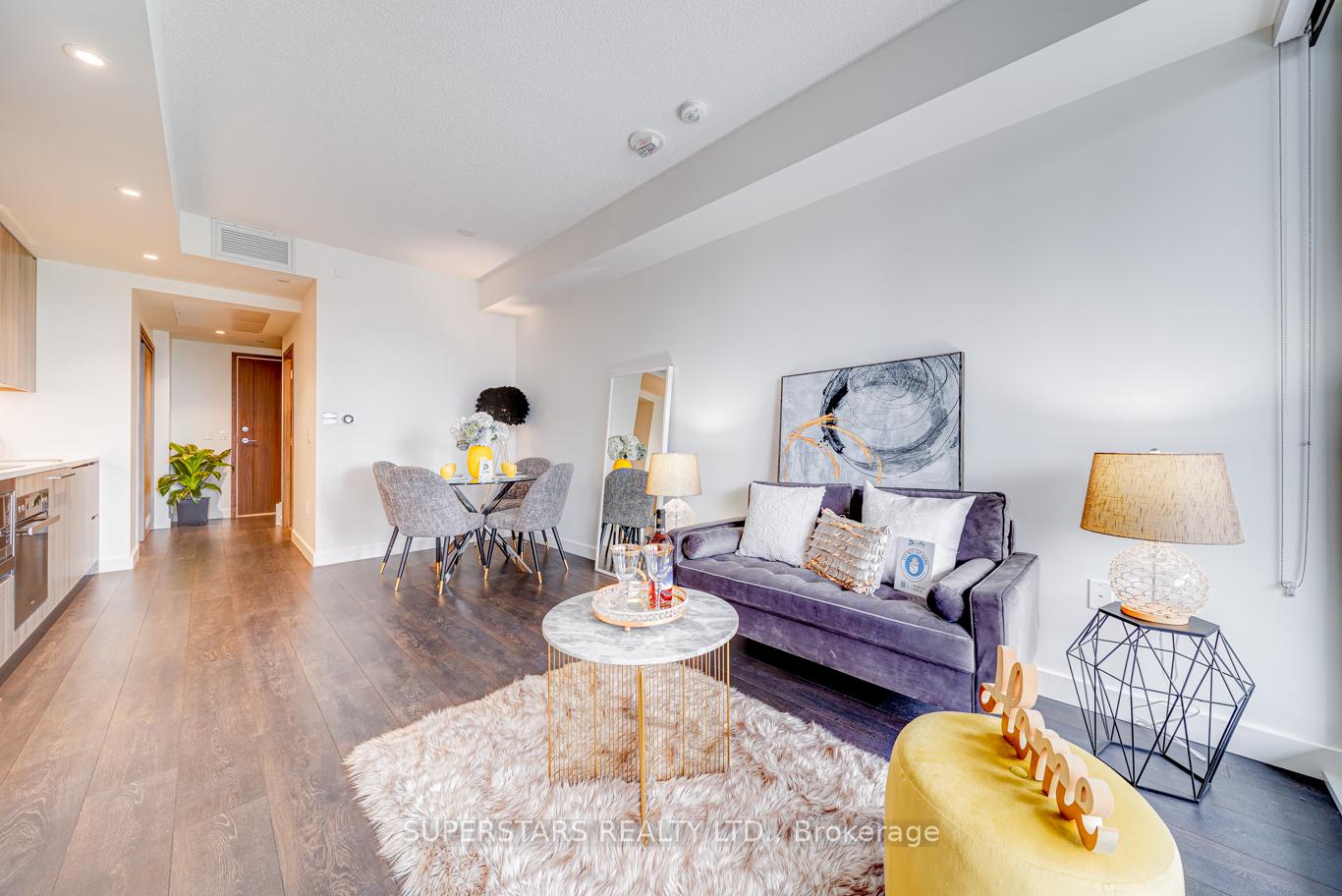 1 Bedroom Condo at 95 Mcmahon, Toronto For sale