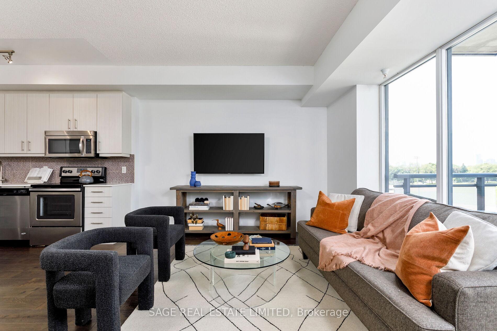 2 Bedrooms Condo at 760 The Queensway, Toronto For sale