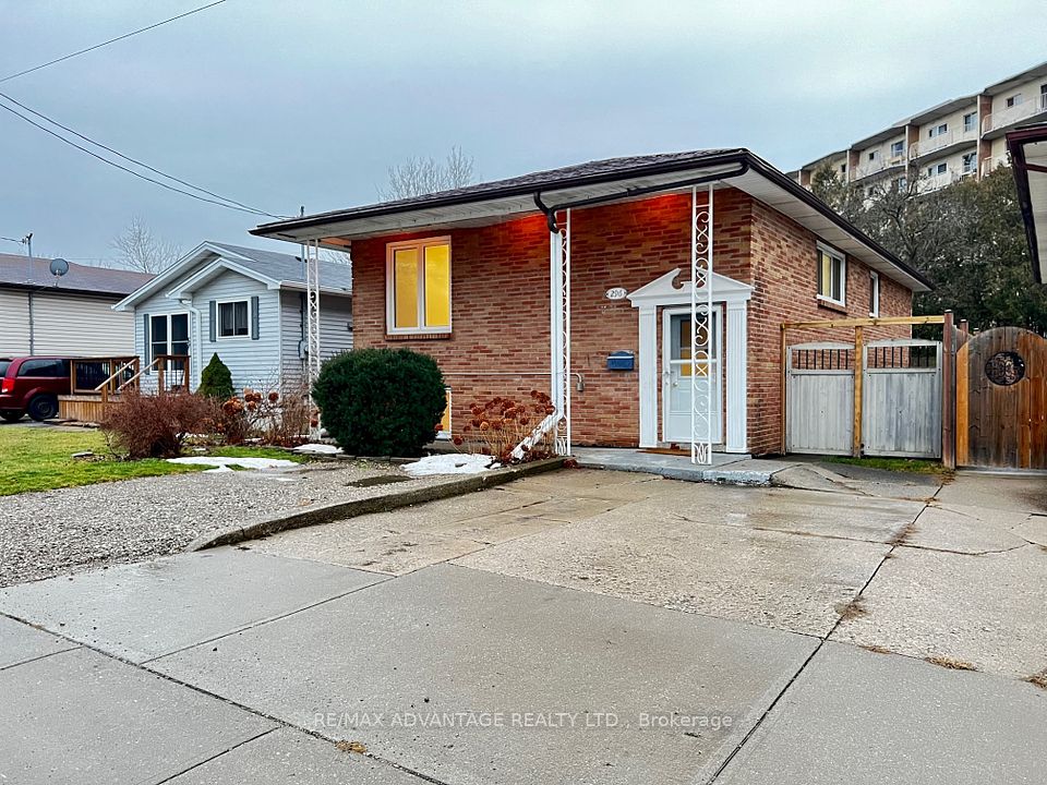 296 Phyllis
