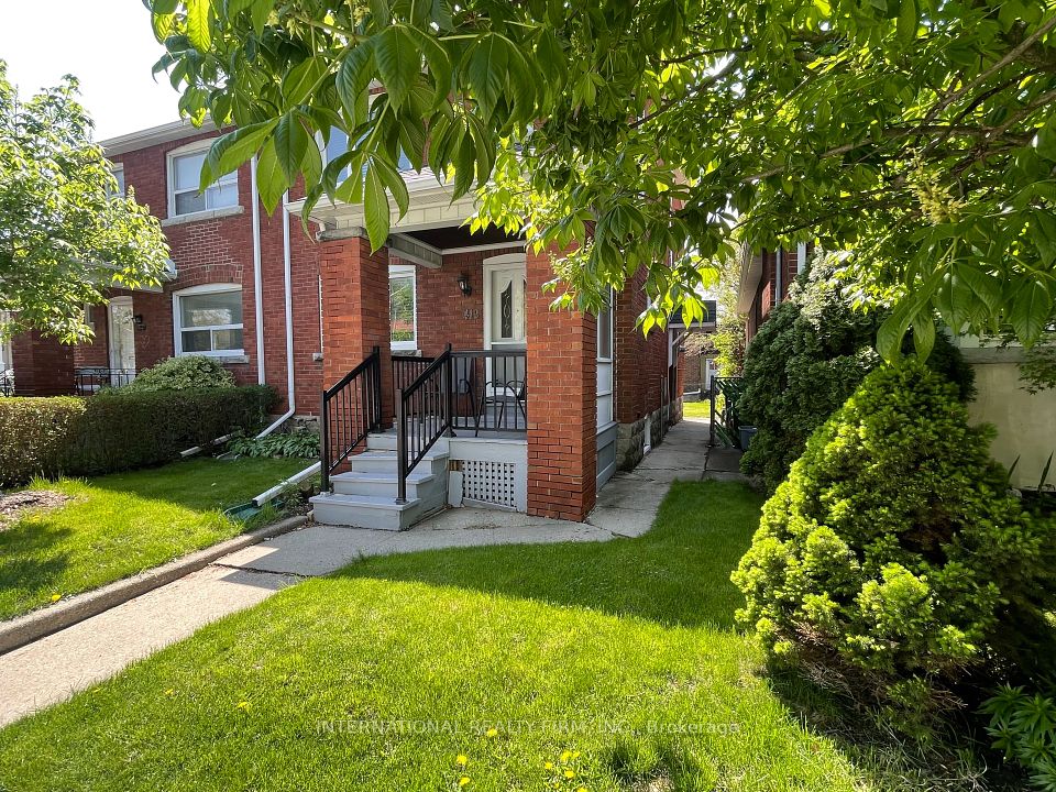 419 Mortimer Avenue, Toronto, ON M4J 2E8