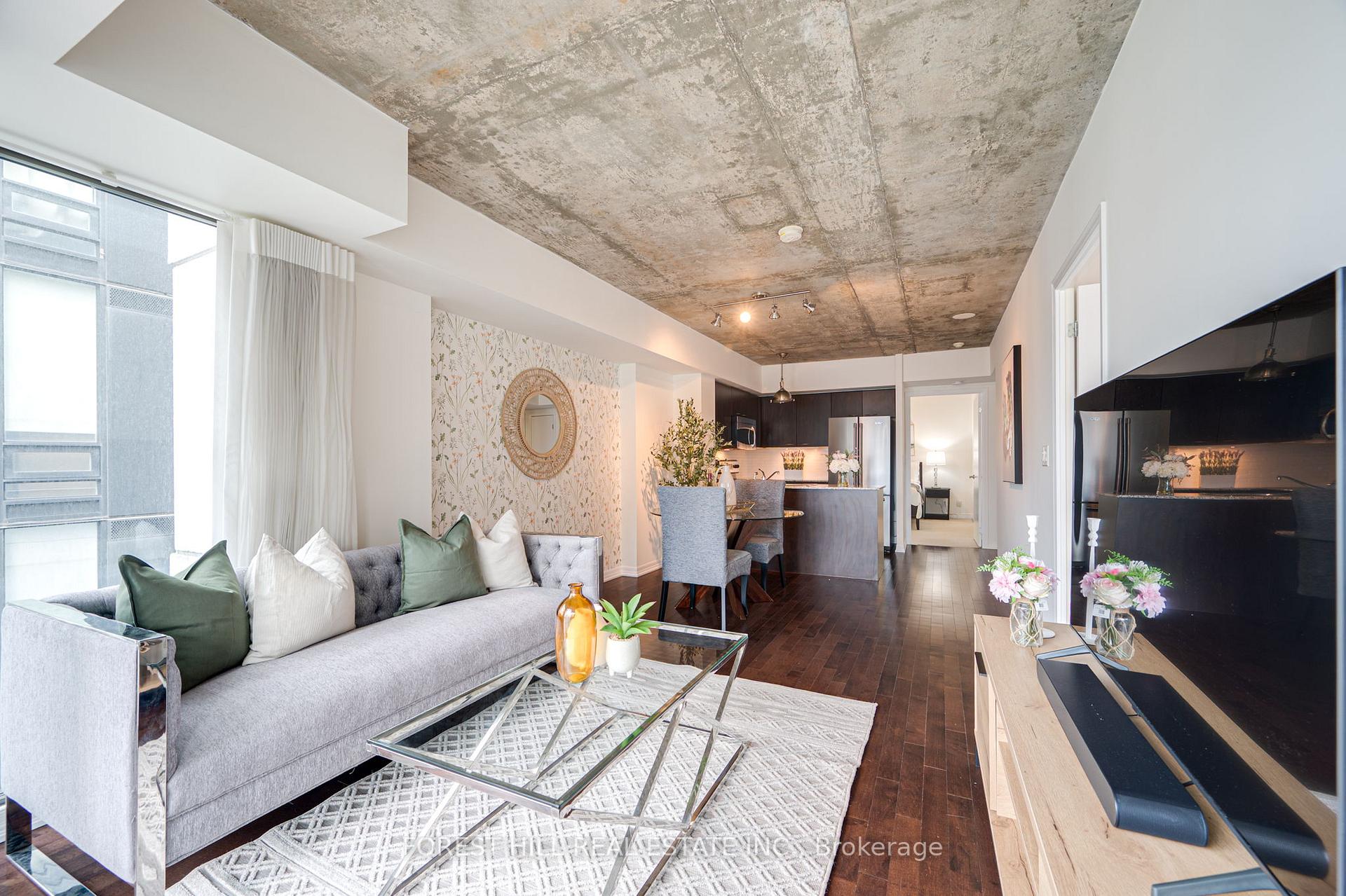 2 Bedrooms Condo at 22 Wellesley, Toronto For sale