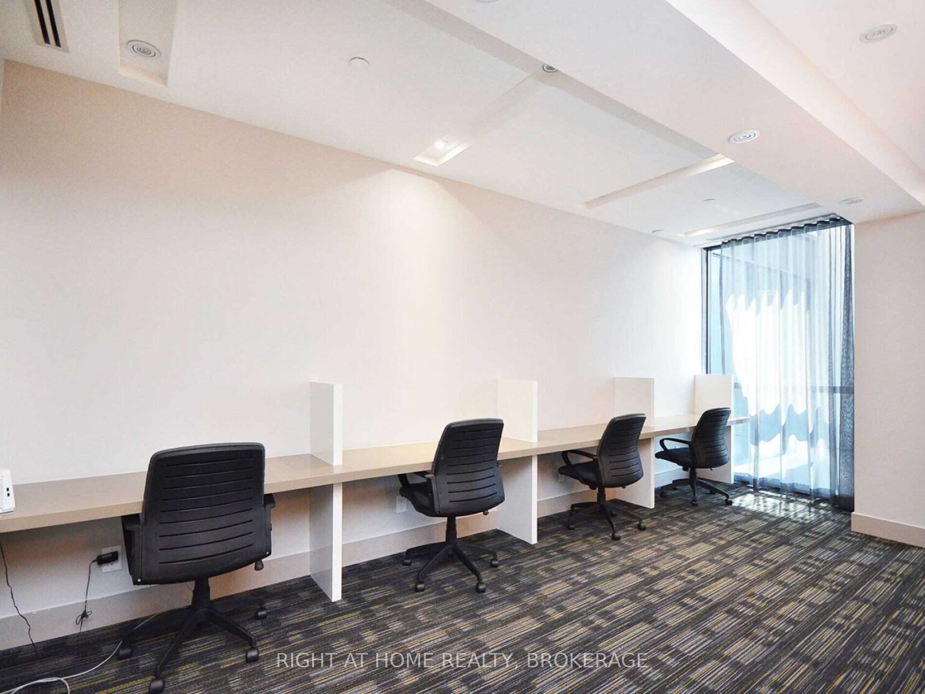 75 Eglinton Ave W Avenue, #1705