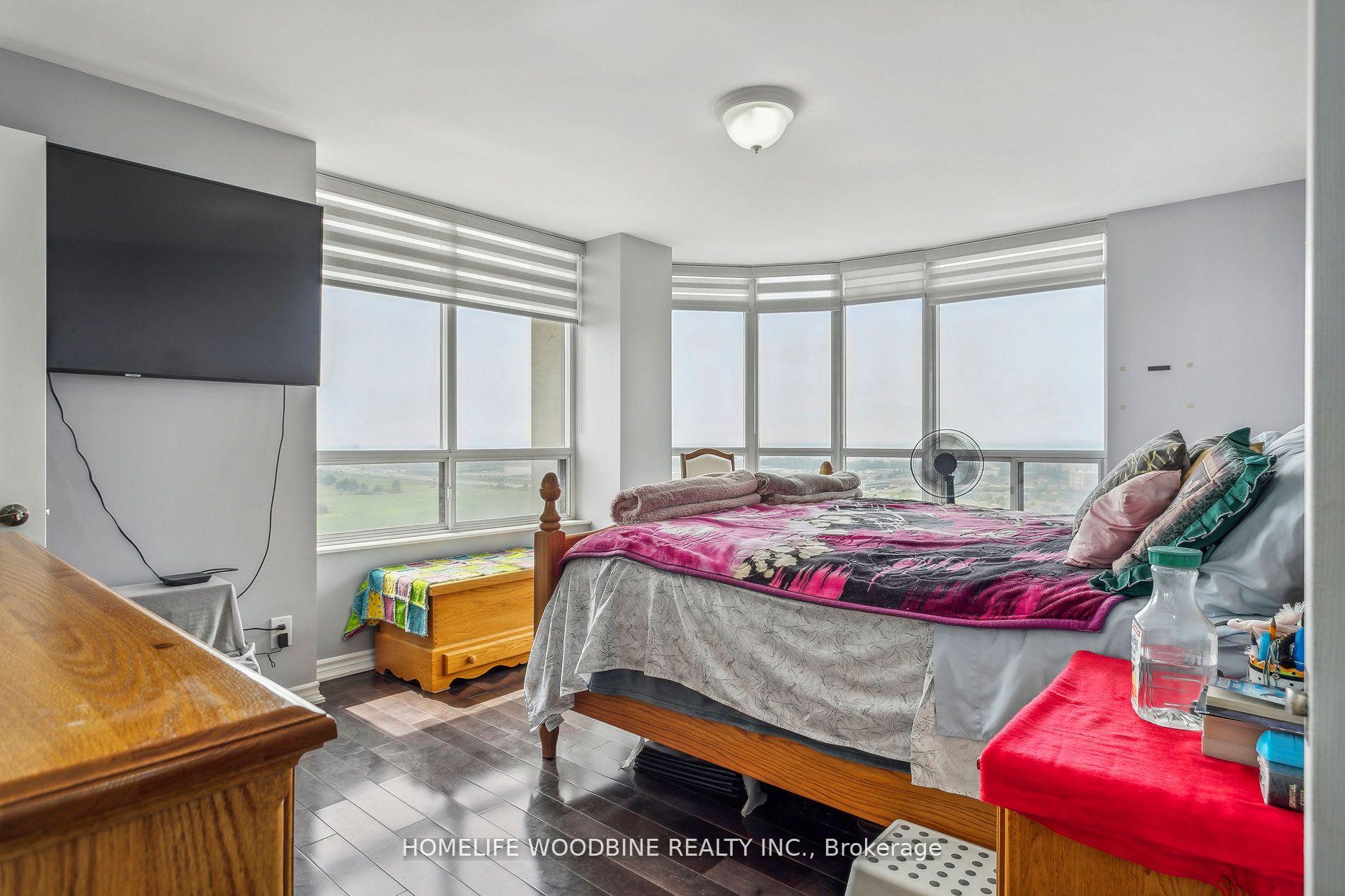 4 Bedrooms Condo at 700 Humberwood,  Toronto For sale