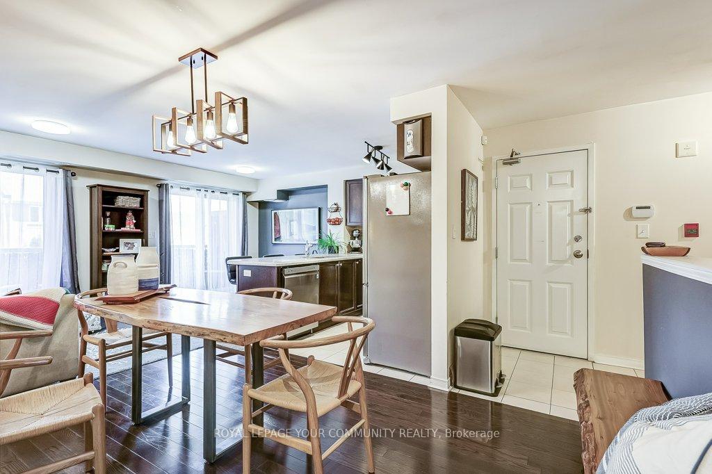 4 Bedrooms Condo at 651 Warden, Toronto For sale