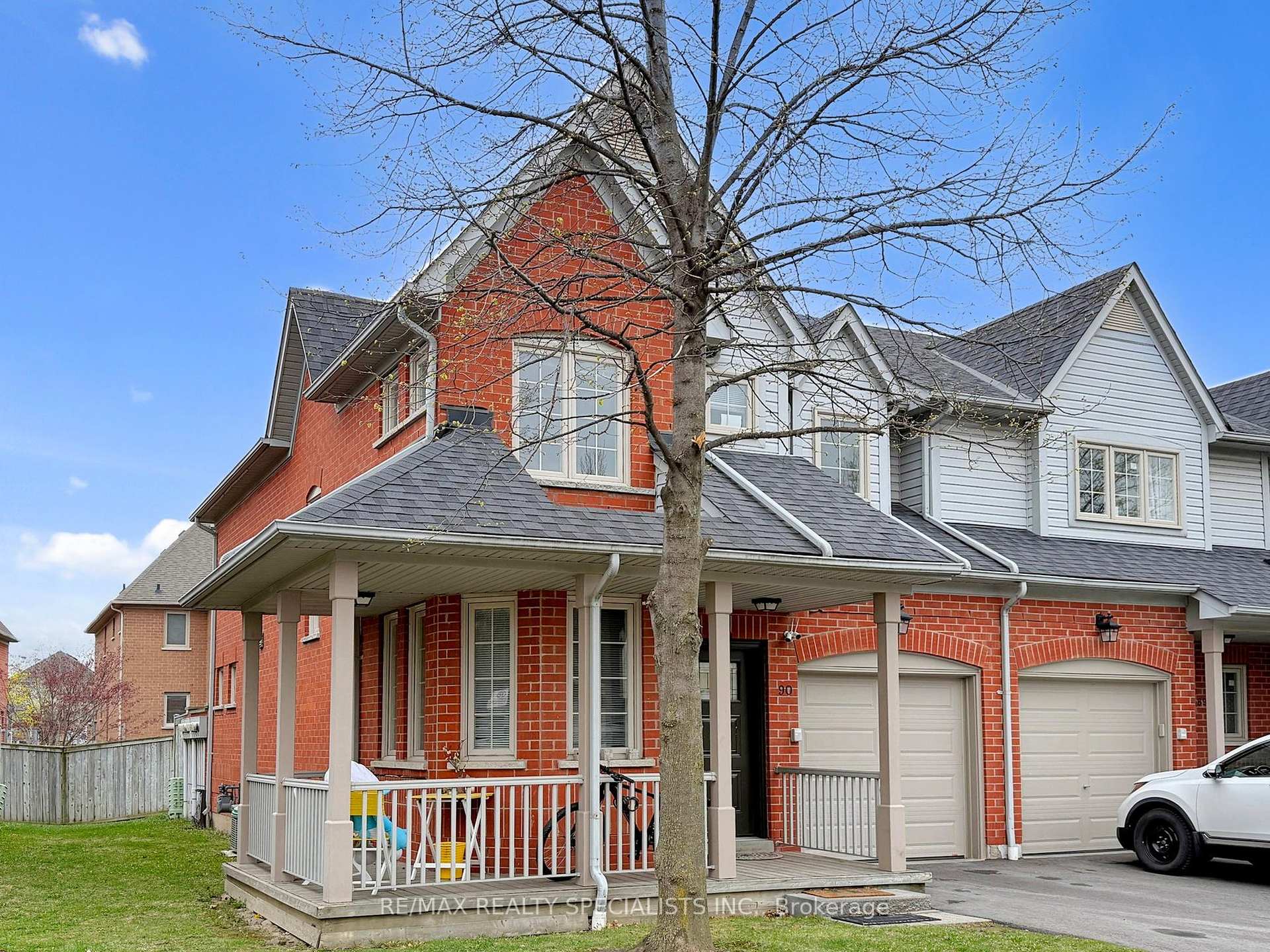 #90 – 5223 Fairford Crescent, Mississauga, ON L5V 2M6