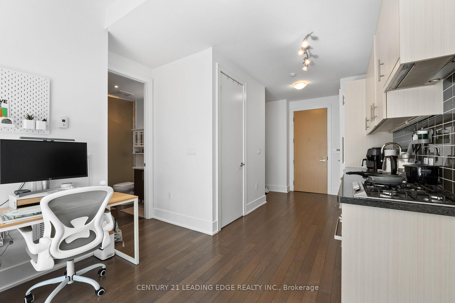 1 Bedroom Condo at 39 Queens, Toronto For sale