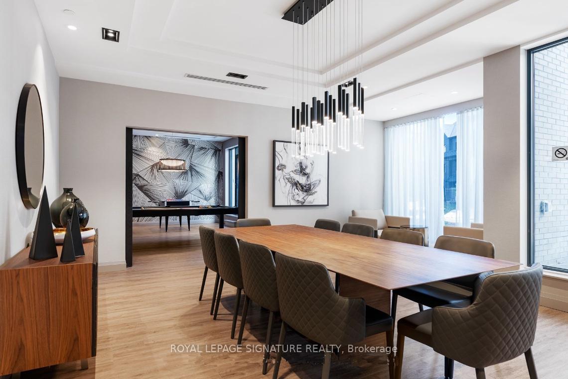2 Bedrooms Condo at 293 The Kingsway,  Toronto For sale