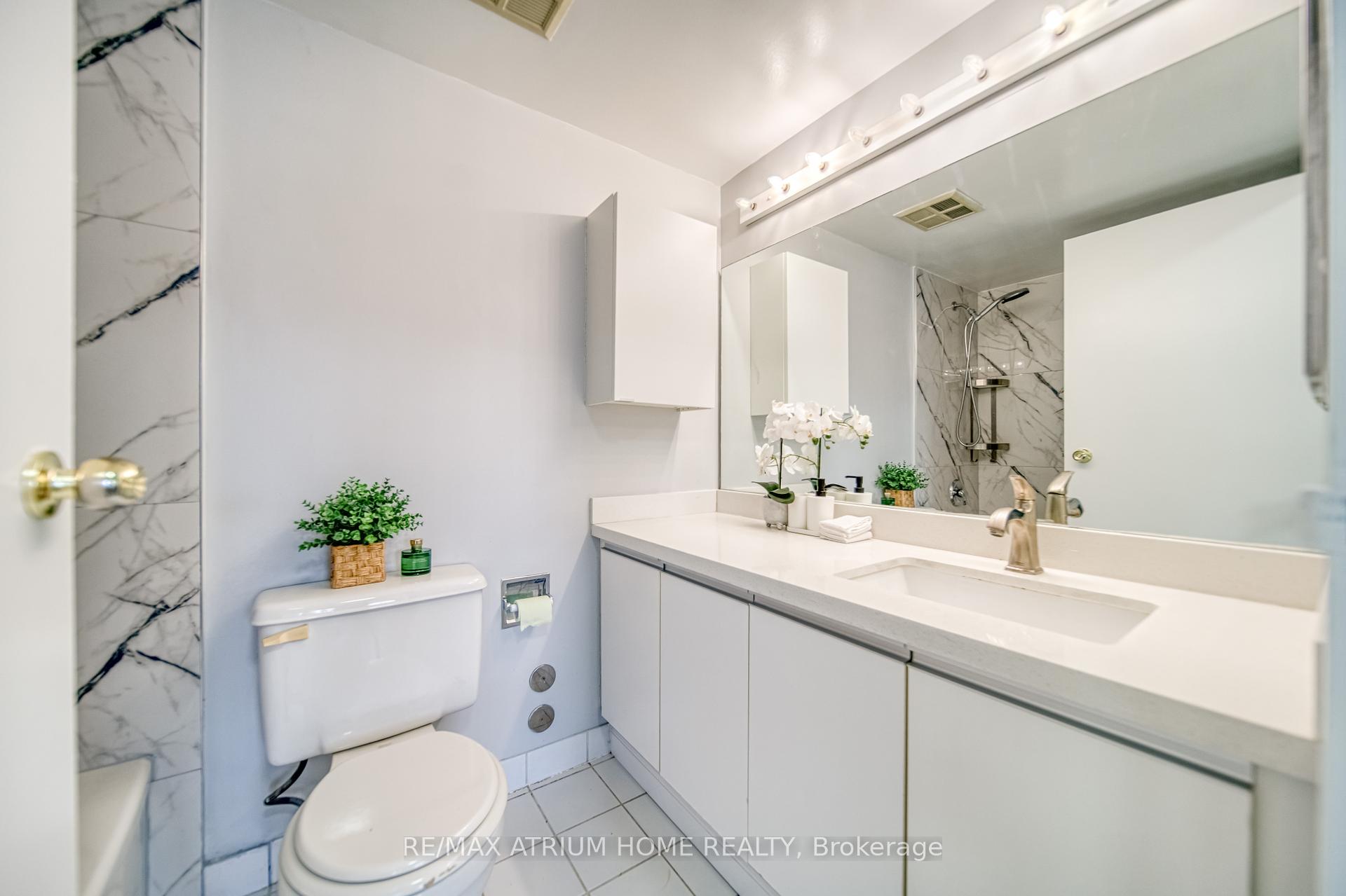 3 Bedrooms Condo at 5765 Yonge, Toronto For sale