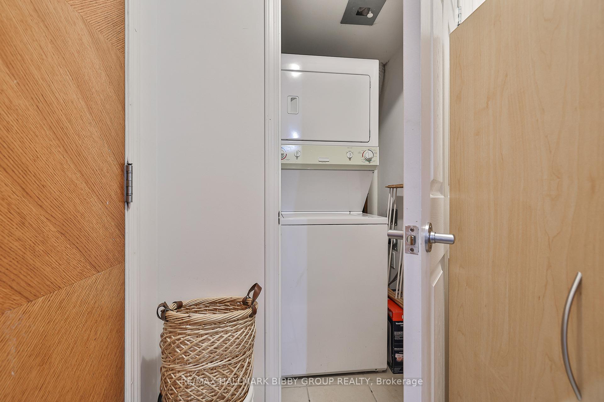 1 Bedroom Condo at 70 High Park, Toronto For sale