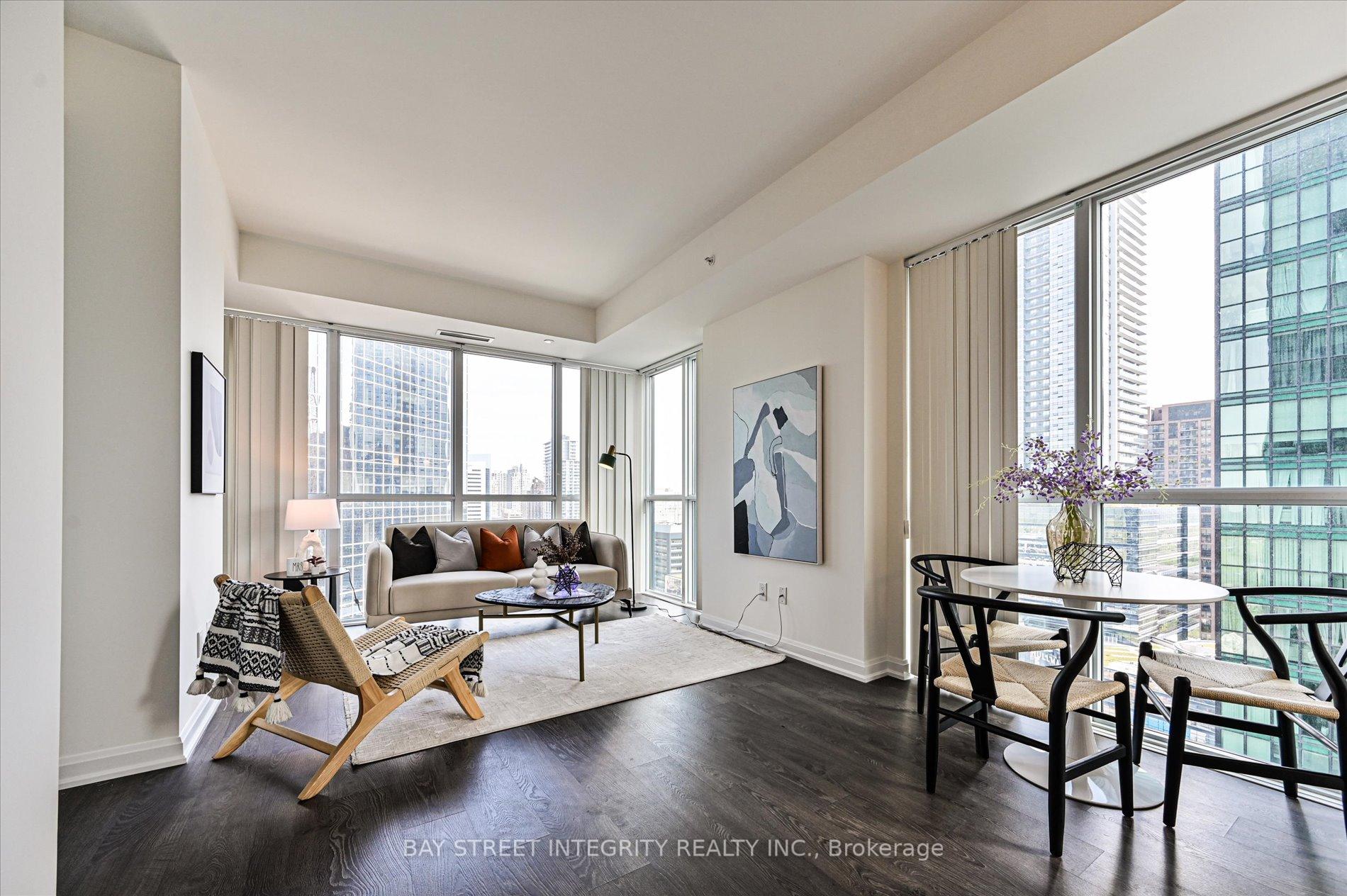 3 Bedrooms Condo at 11 Bogert, Toronto For sale