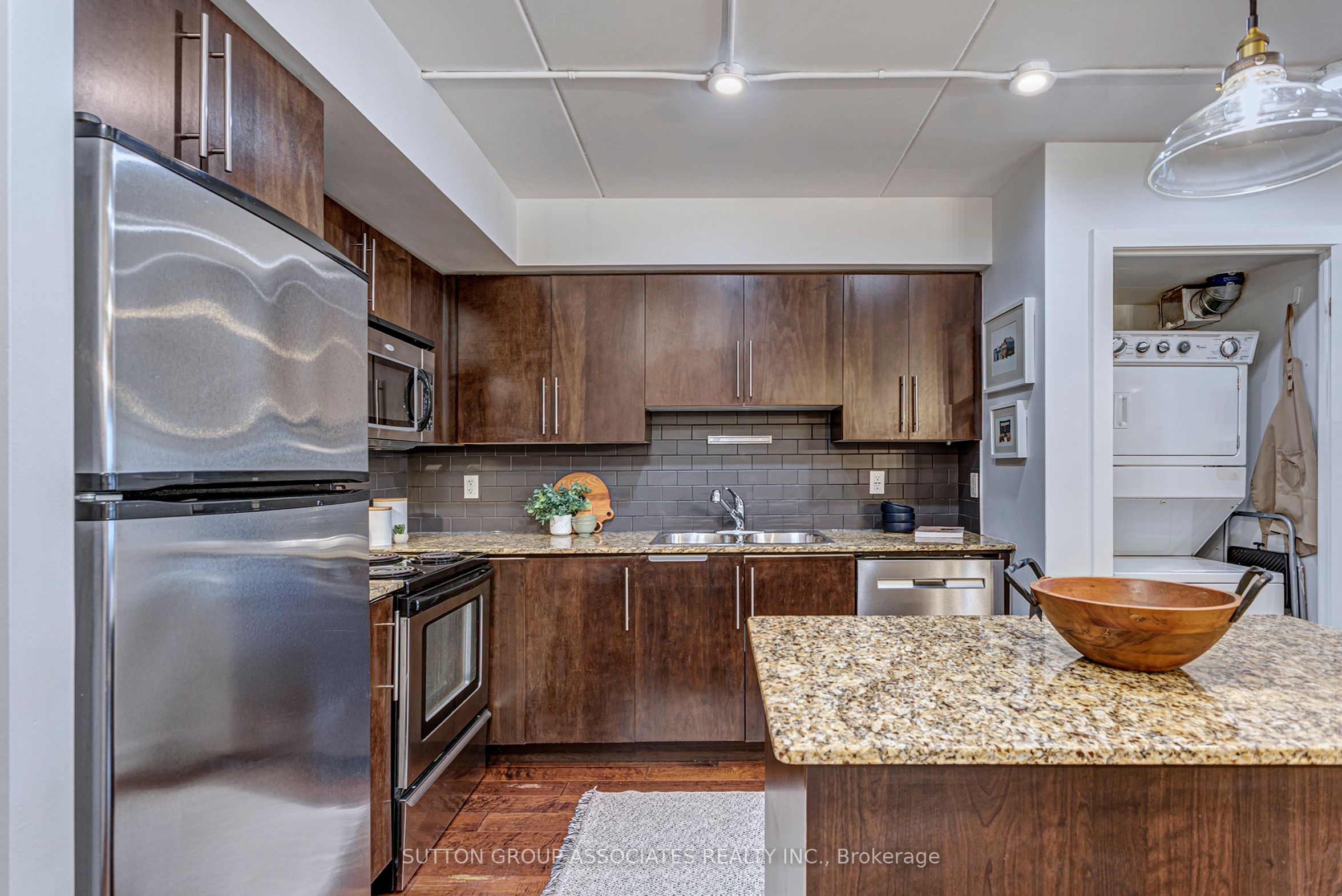 1100 Lansdowne Avenue, #333