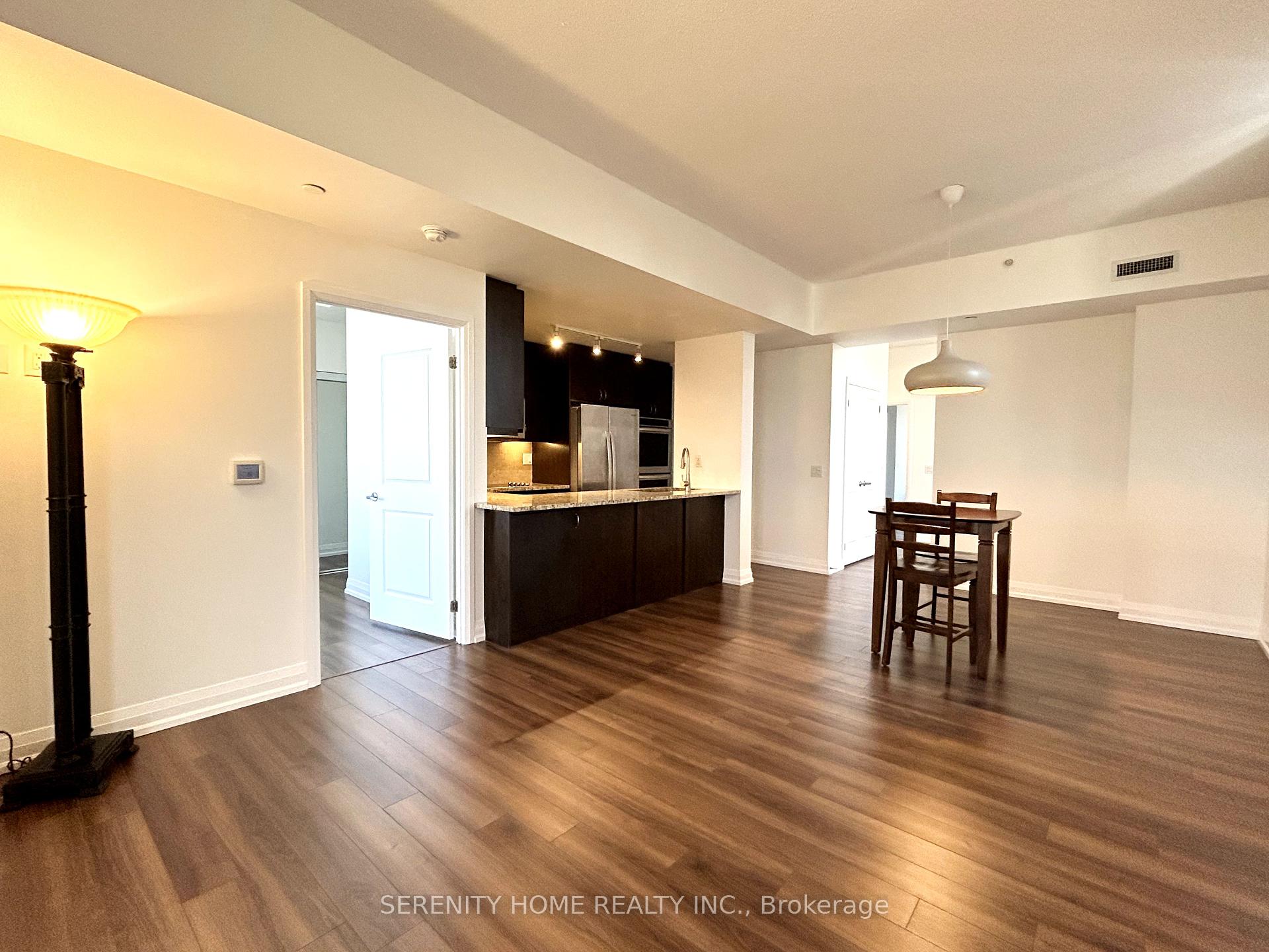 3 Bedrooms Condo at 85 The Donway,  Toronto For sale