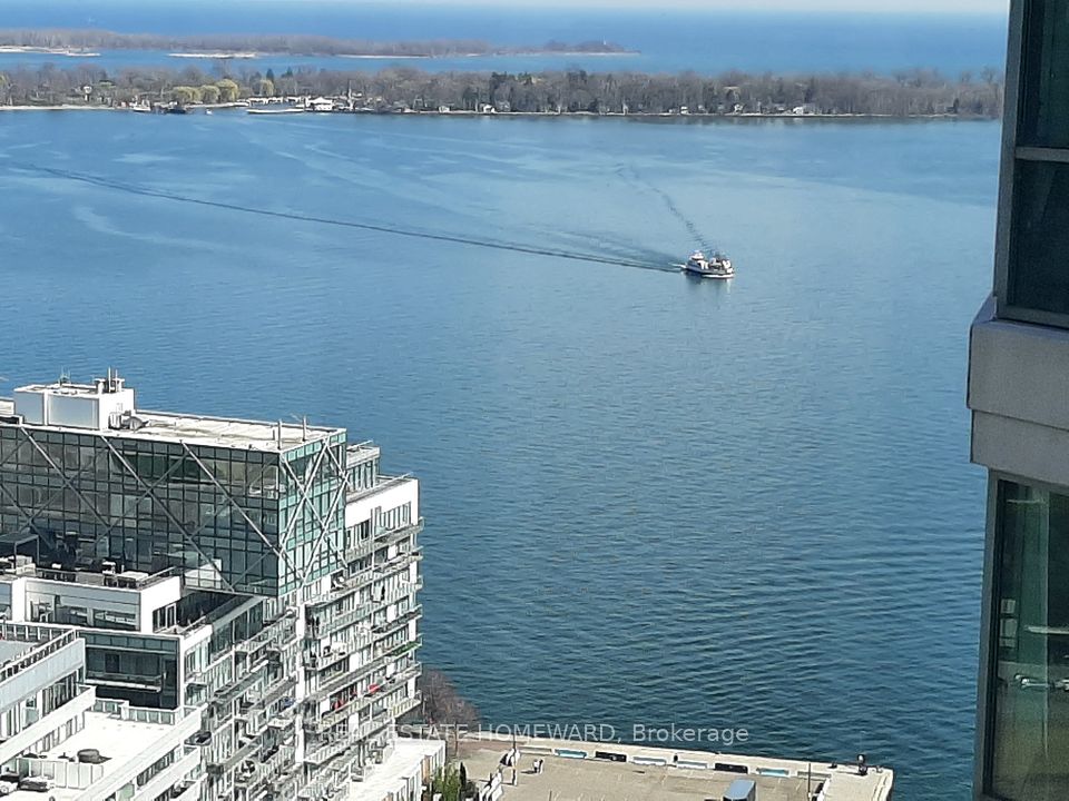 10 Yonge