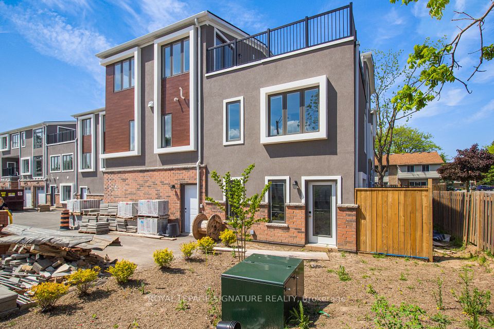 6701 Thorold Stone