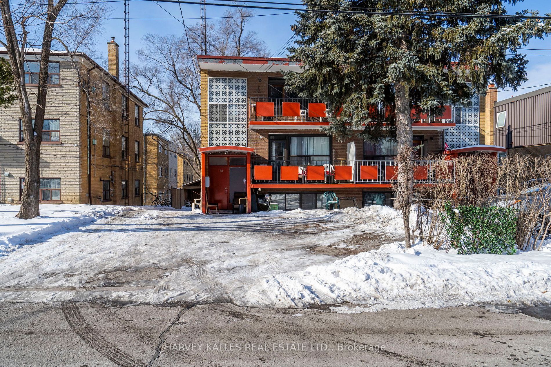 58 Garthdale Court W